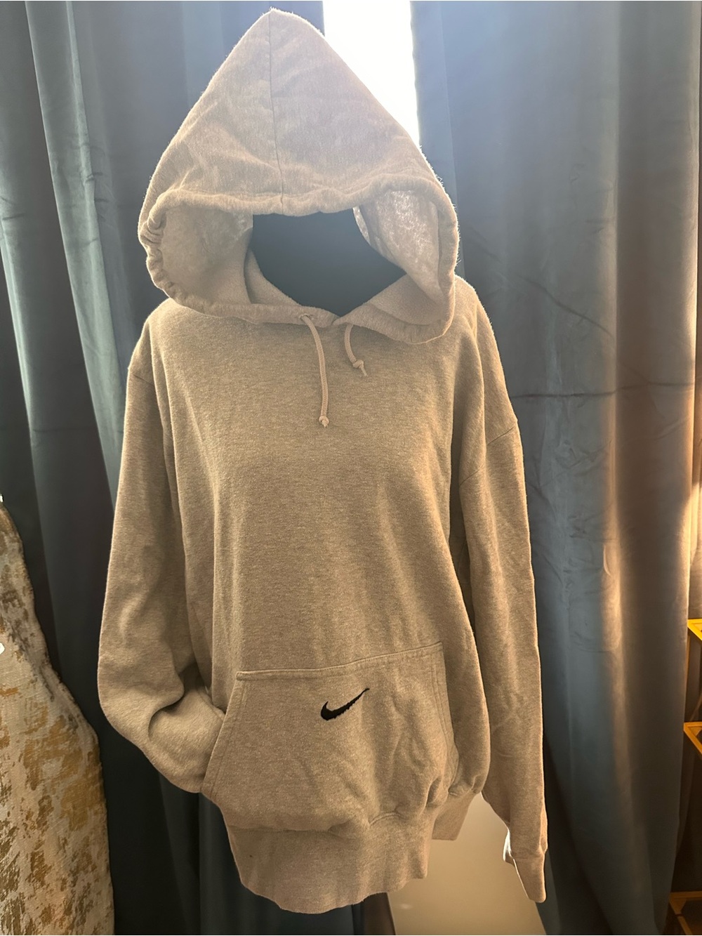 Vintage Nike Gray Hooded Sweatshirt with Front Pocket